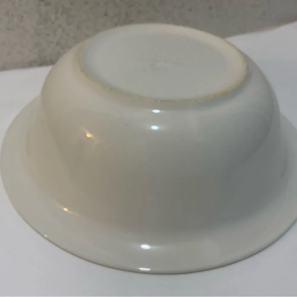Pfaltzgraff ACADIA Round Vegetable Serving Bowl 9-3/4” embossed arches G16